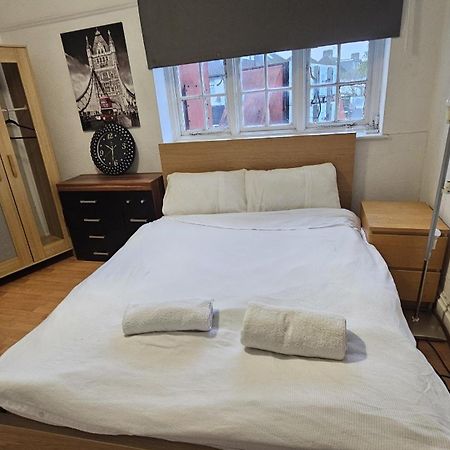 London Edgware Station Apartment Bagian luar foto