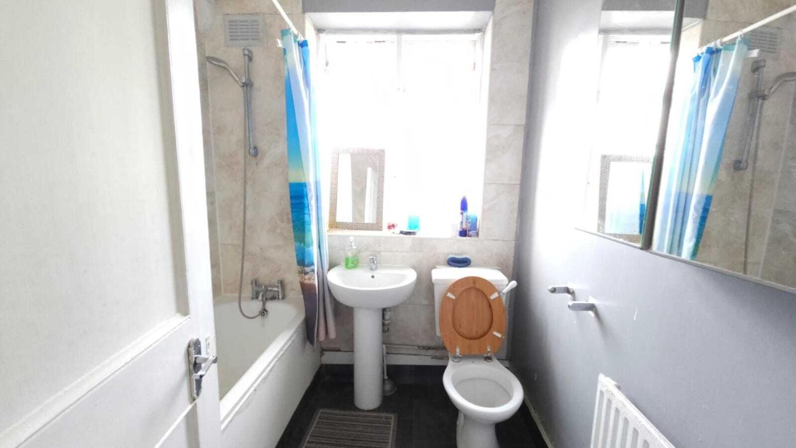 London Edgware Station Apartment Ruang foto