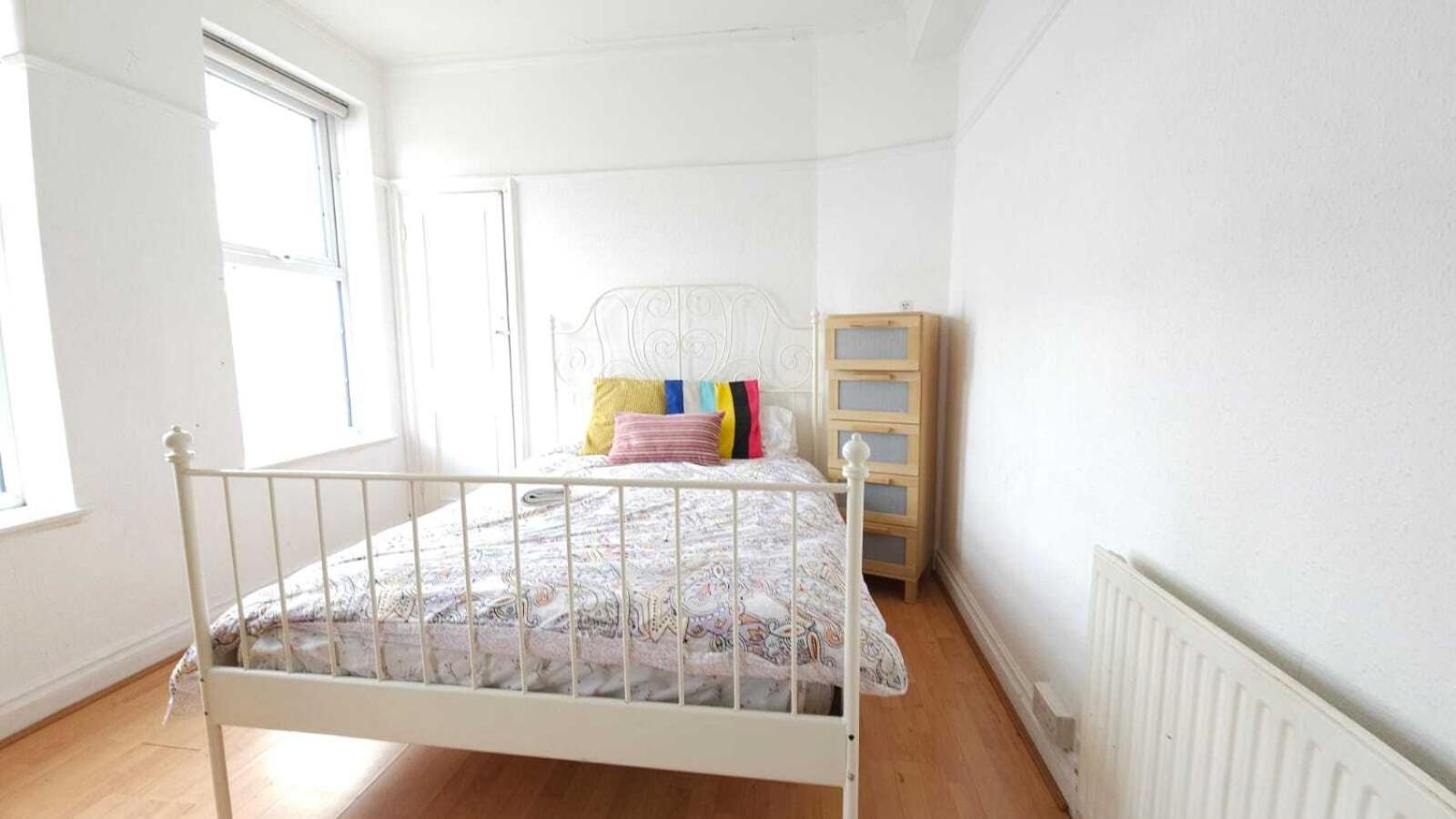London Edgware Station Apartment Ruang foto