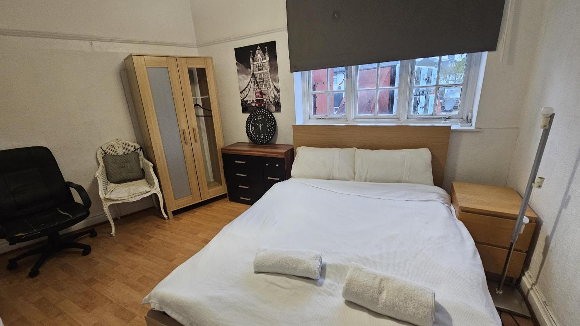 London Edgware Station Apartment Bagian luar foto